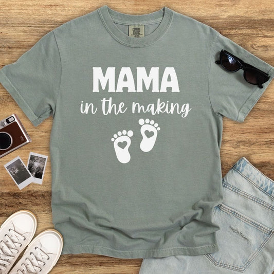 Mama in the Making T-shirt