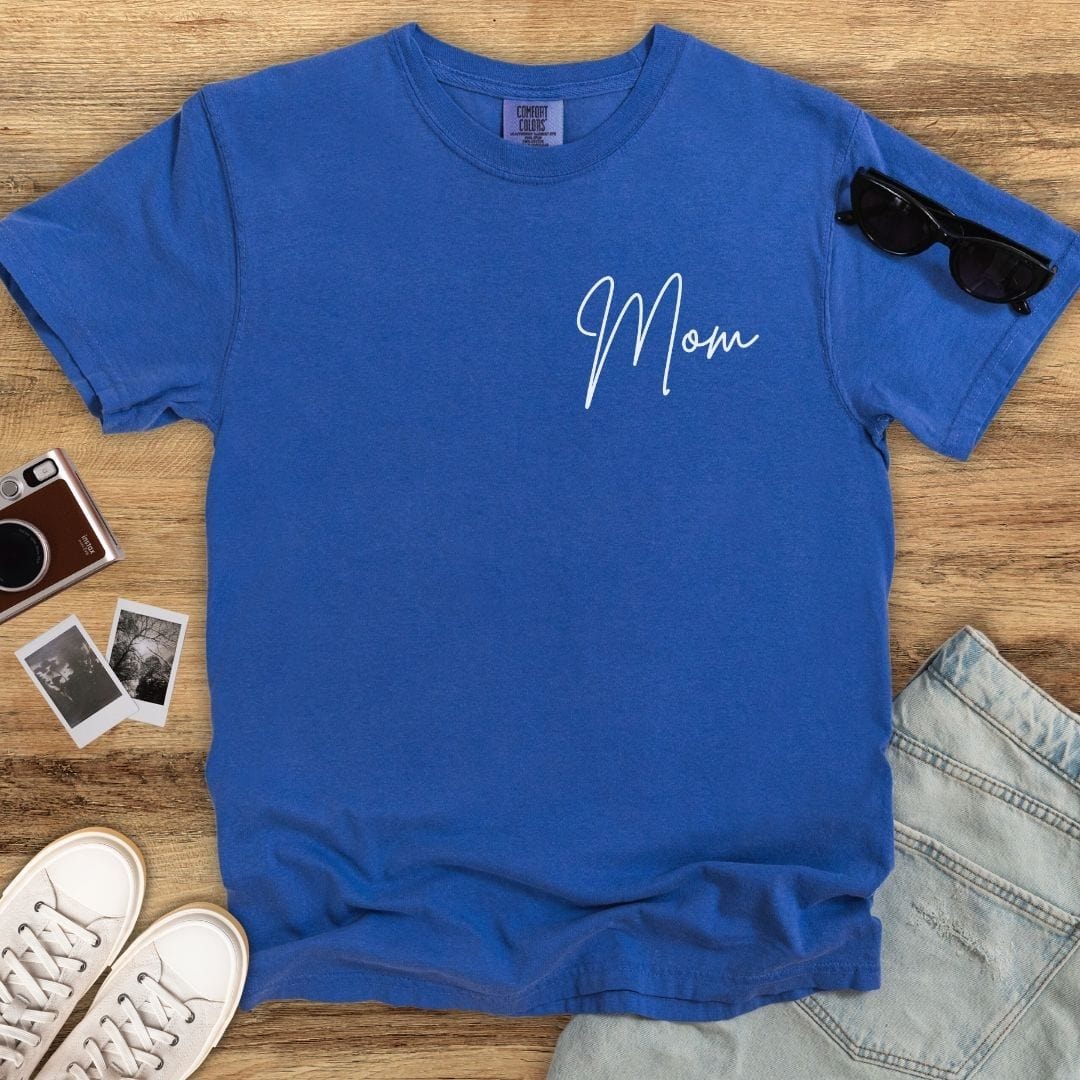 Mom Script T-shirt