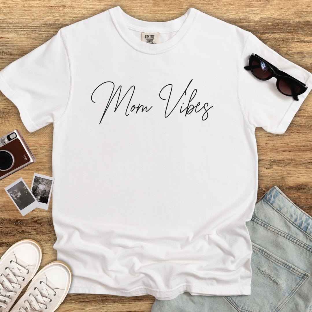 Mom Vibes Script T-shirt