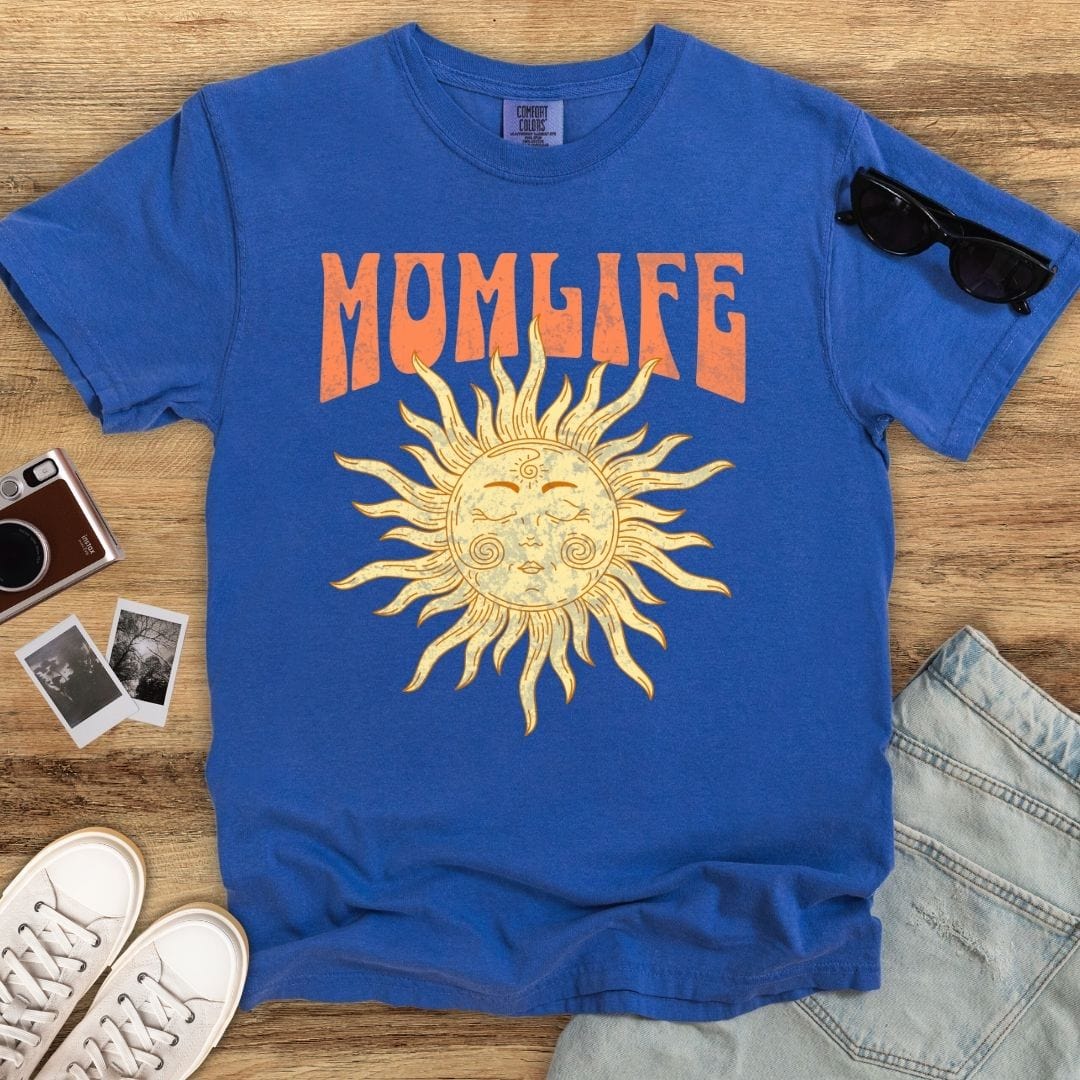 Momlife Sunset T-shirt